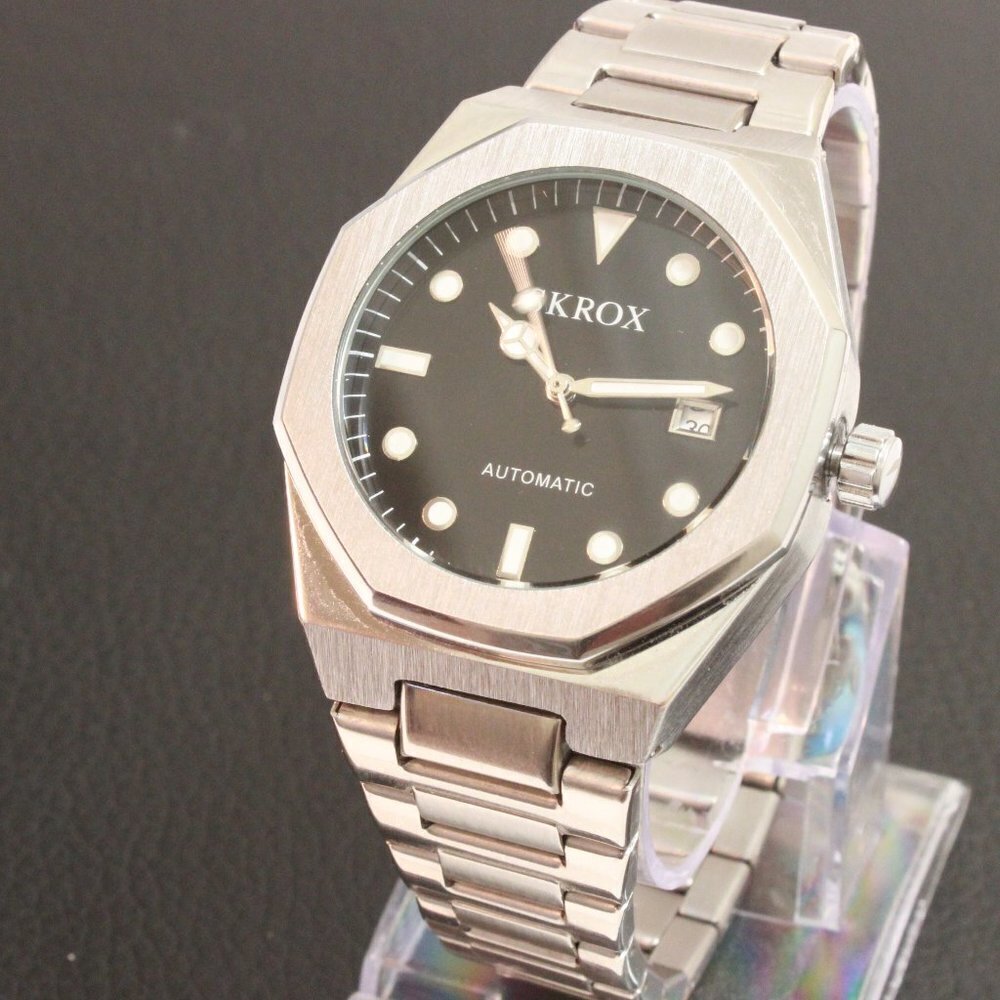 Men's Integrated Bracelet Sports Watch Automatic See Through Case back 41mm - Picture 4 of 12